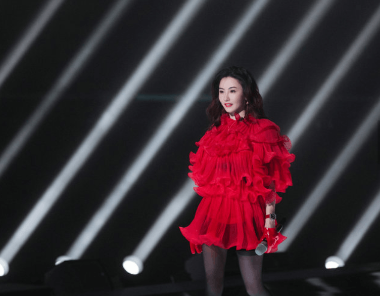 排名|《姐姐2》初舞台排名公布，那英仅排第五袁姗姗忘词成垫底