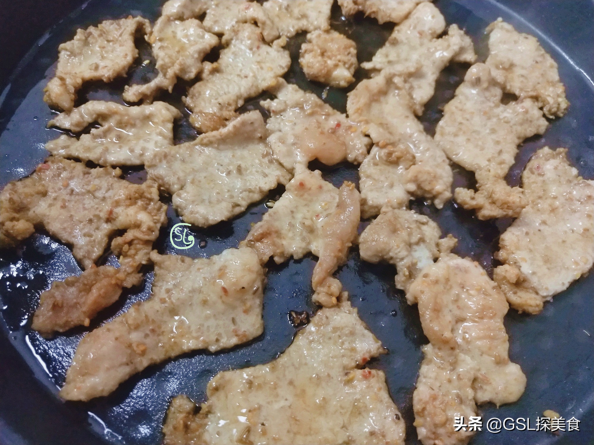 想吃烤肉不用去烤肉店了，学会这个做法，在家轻松做，好吃过瘾