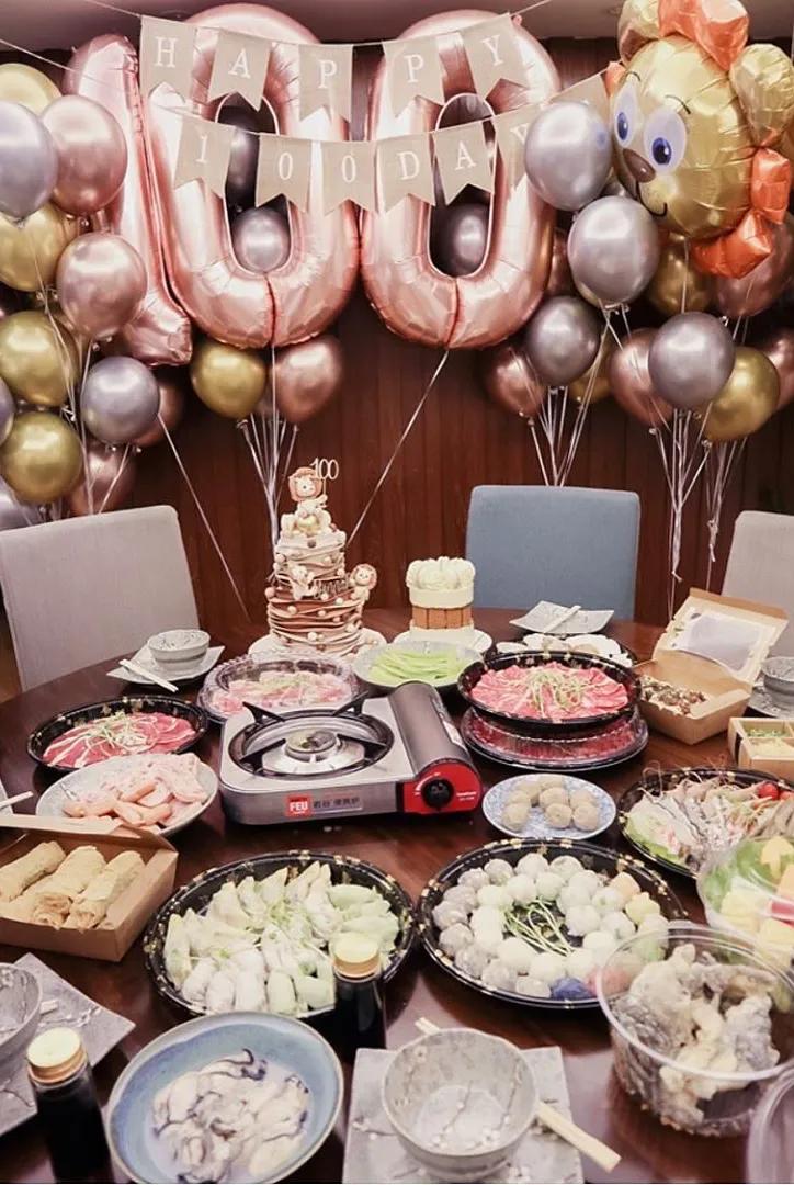 鄭嘉穎陳凱琳為二胎兒子慶祝百日，曬溫馨全家福，弟弟和哥哥很像