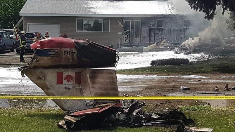 反向致敬？致敬飞行表演又出事了，搞得像在致