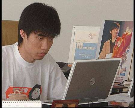 从学渣少年到亿万富翁，凭人品拿王兴20亿融资，