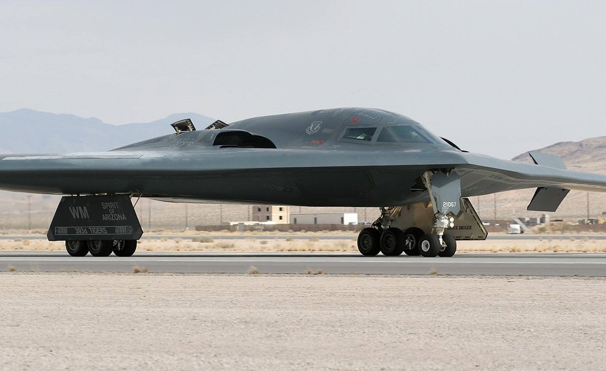 若美军20架B2轰炸机全部出动，谁能顶得住？全球