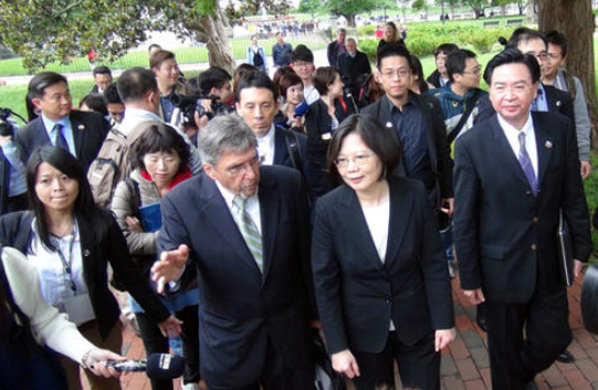 局势反转！美国称台湾是中国的一个省，岛内“