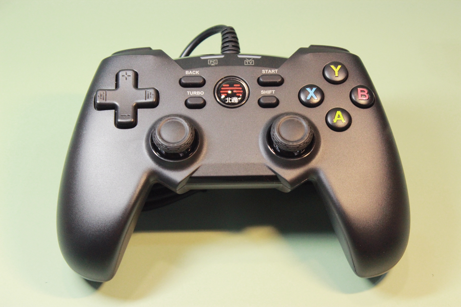 不足百元的游戏手柄北通蝙蝠4带给你惊喜的游戏体验