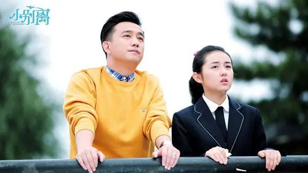 张子枫背后大佬身份曝光，她这15年的成名之路，太不容易了