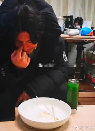 看完黄晓明的3餐，难怪1个月瘦26斤，网友：钱到