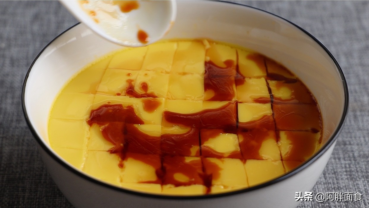 水蒸雞蛋用冷水還是熱水？ 很多人不清楚，老做法教給你，像豆腐