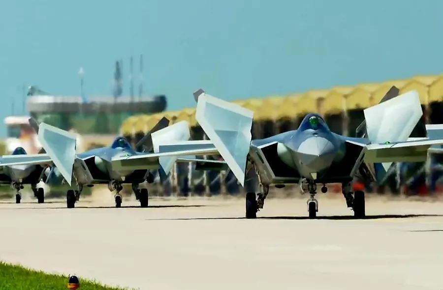 终于卖了！俄罗斯苏57拿下14架大单，中国空军要