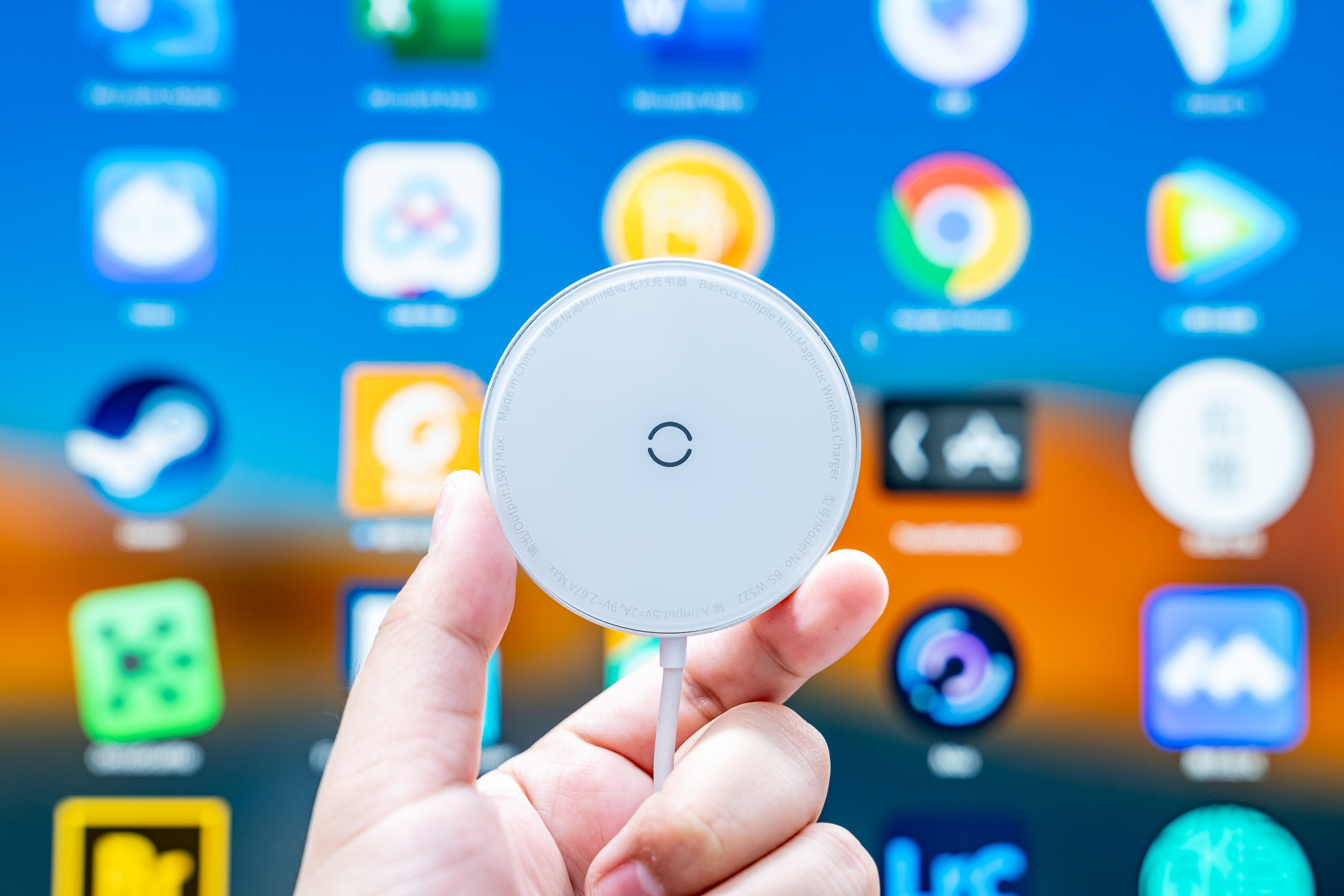 iPhone 12配件怎么选？手机壳、快充头、无线充一