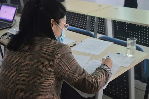 中軟國際企業(yè)輔導(dǎo)員老師業(yè)務(wù)培訓(xùn)考核圓滿成功