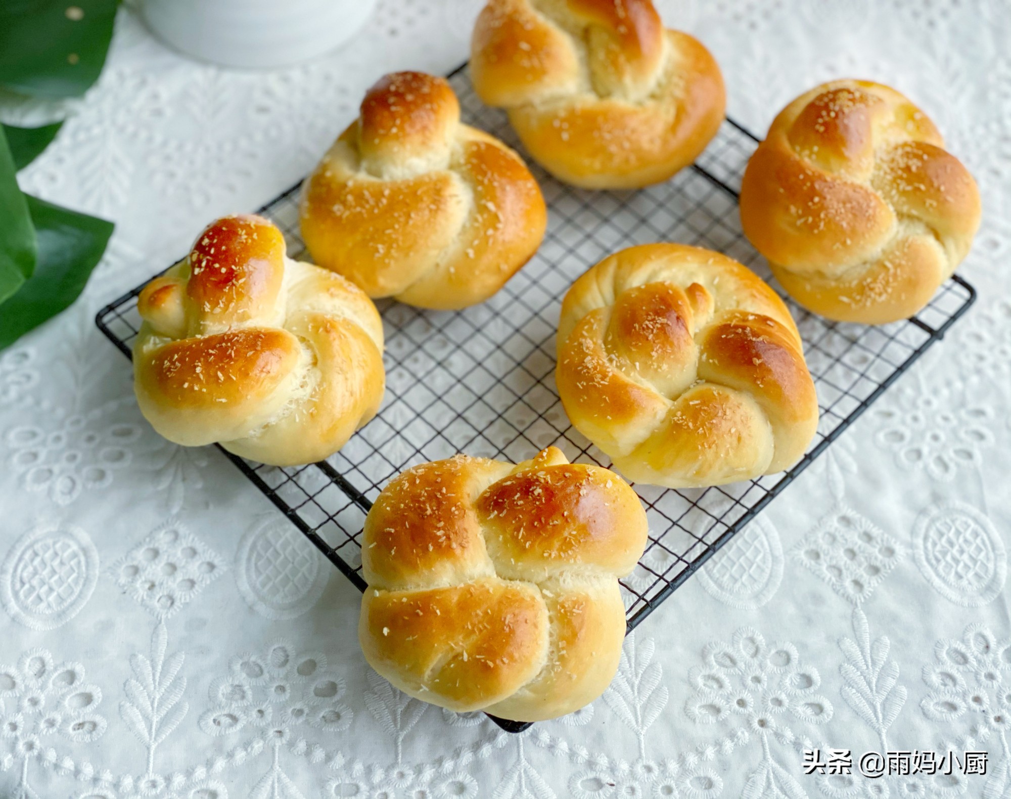 椰蓉小麵包按這個配方做，鬆軟拉絲又美味，零難度新手一次成功