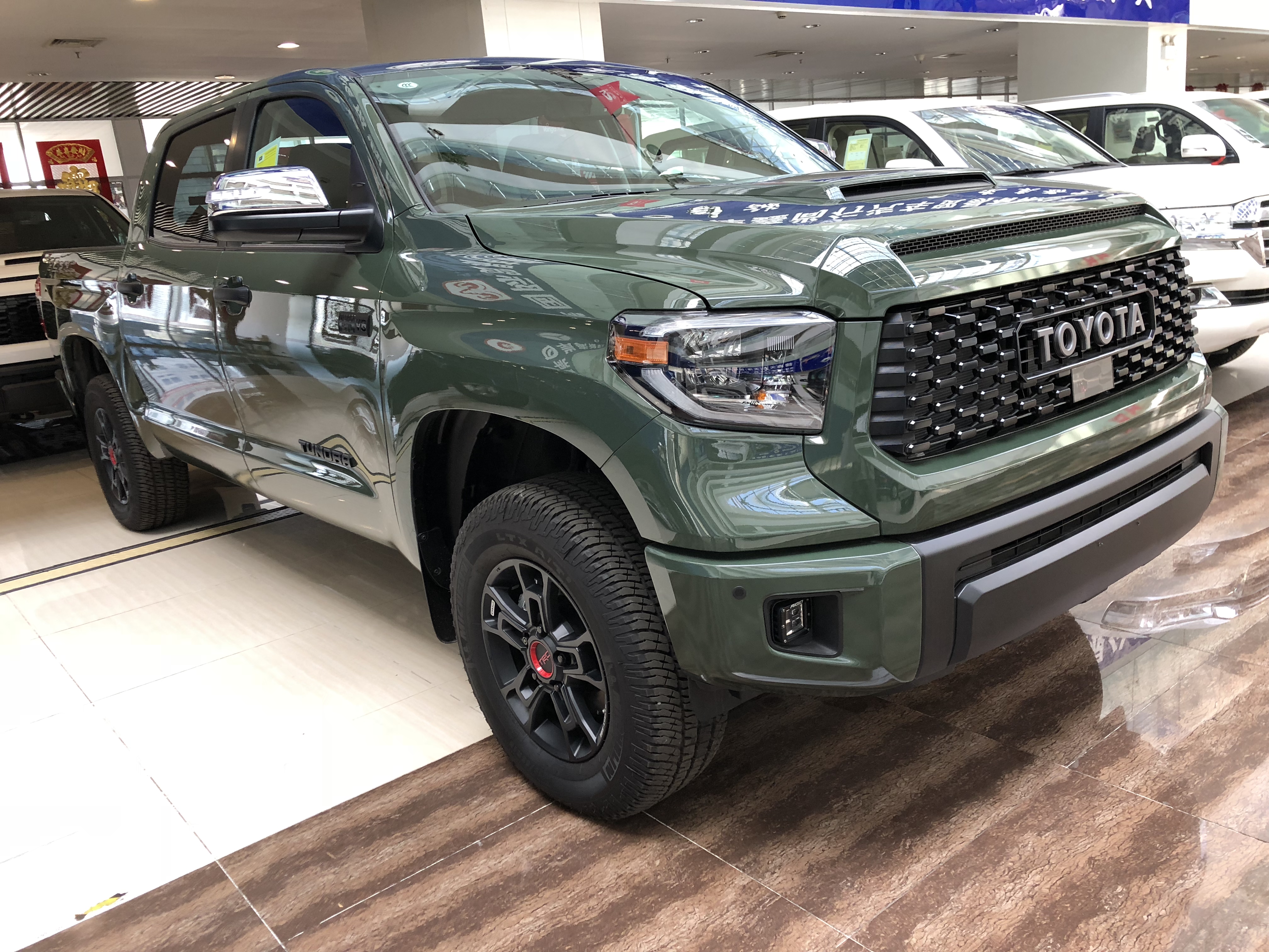 加版2020款国六丰田坦途57l现车可分期