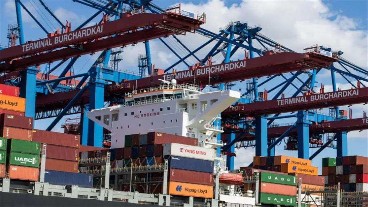 中國對美貿易破紀錄，全美搶購中國製造，美媒：特朗普的夢該醒了