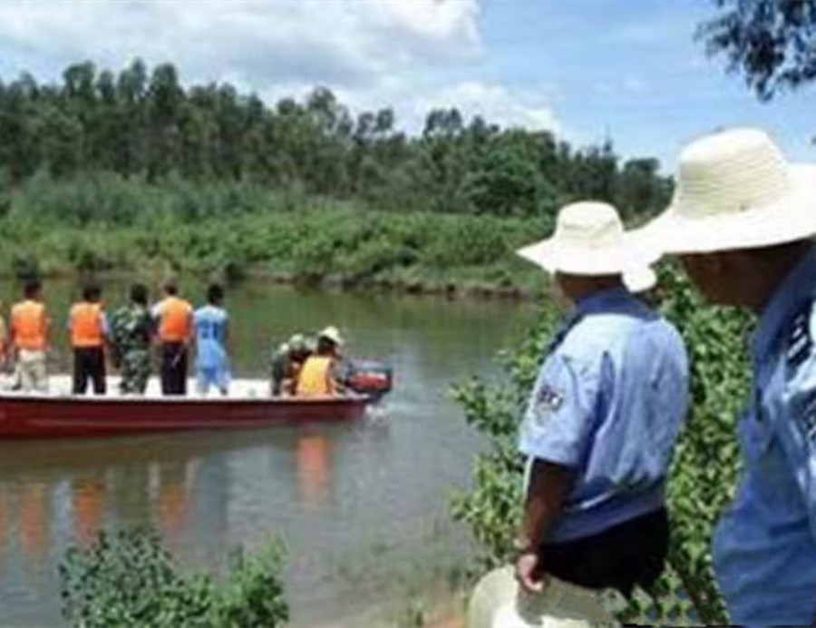 铁皮箱内的尸体：追捕十二年凶手终落网，一尸两命下是爱还是恨