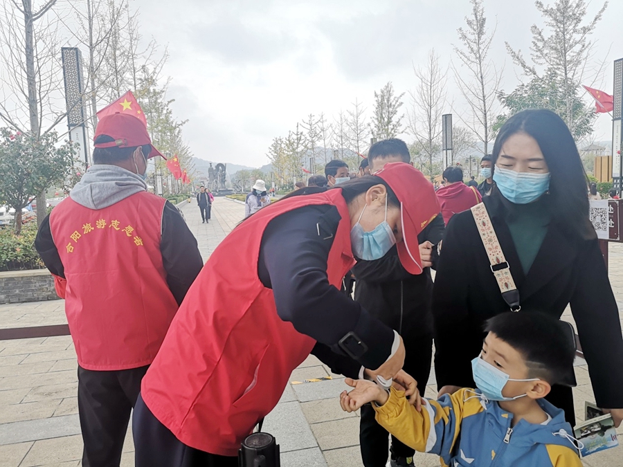 中秋國慶喜相逢,，洽川濕地氣氛濃（組圖）