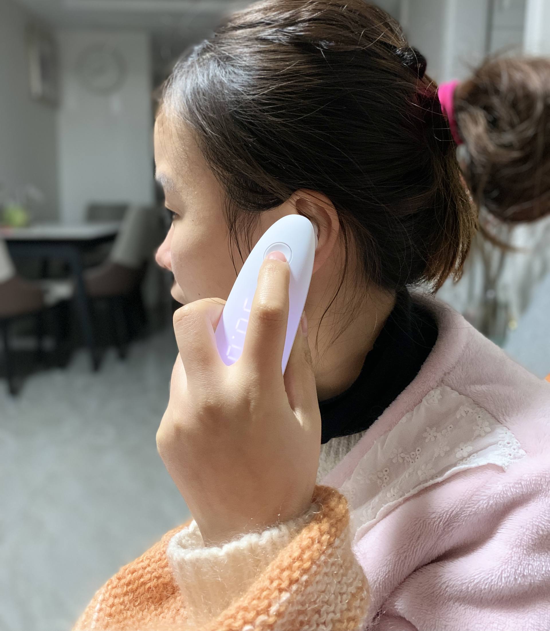 颜值、卫生、便捷并存的体温计-凡米耳温计白瓷版体验