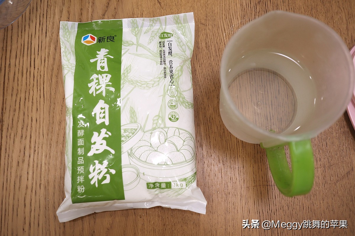 自制花生酱香浓味香，烙个千层饼层次分明又柔软，好吃易消化