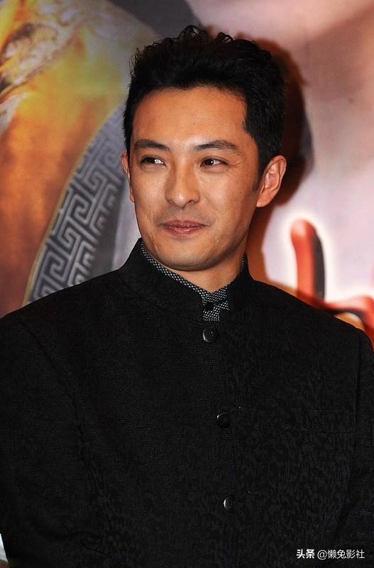 视金钱为粪土的男影帝，对作品要求高，拒绝高