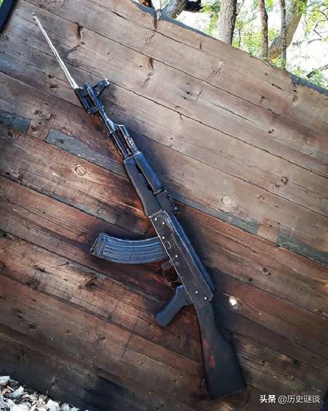 为何刺刀不能磨太利？老兵：刺刀越锃亮，自己