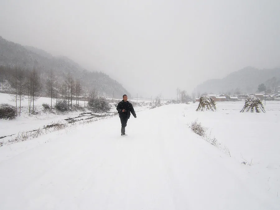 炎炎夏日，送你一组冰雪图片降降温