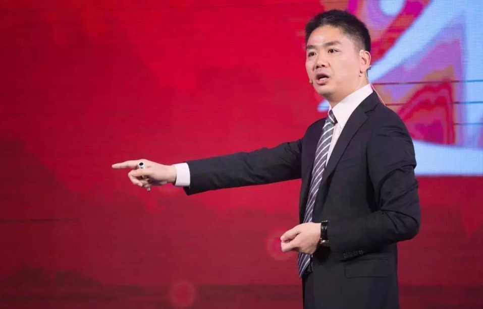 互联网驶入“下半场”：百度打响“第一枪”，刘强东紧随其后