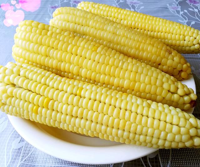 Don’t steam the tender corn. The chef teaches you a new method. It is sweet and crispy, and 5 corns are not enough at a time.