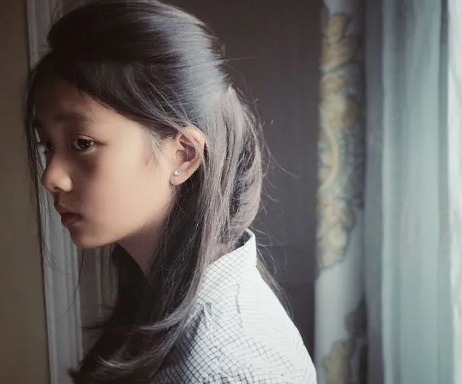 黄磊女儿多多很忧郁，并不像平常那样快乐，黄