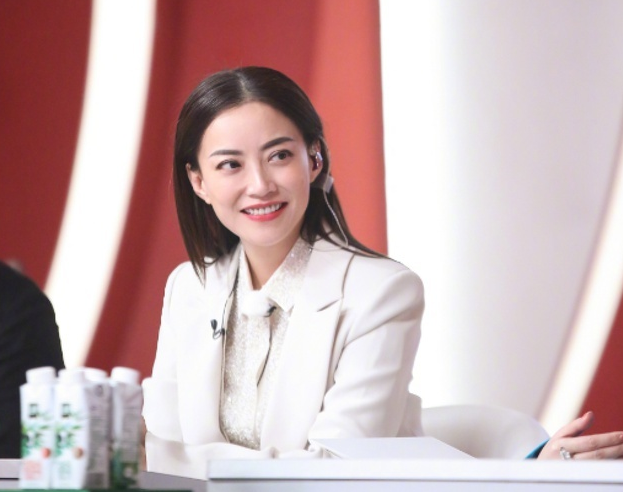 深扒！签谢霆锋16年，从香港模特到“金牌经纪人”霍汶希成名史