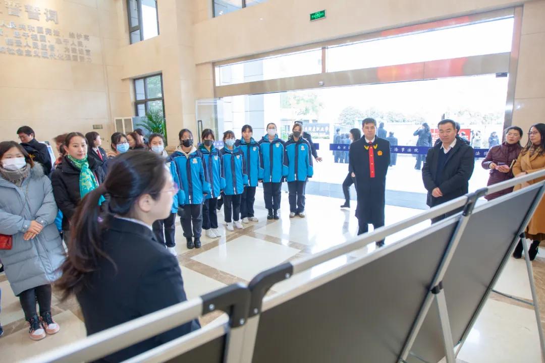 南京海事法院举办法院开放日活动