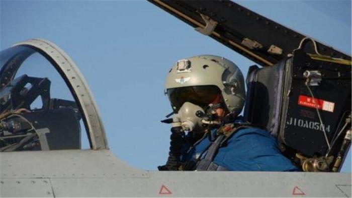 近400名韩国飞行员投奔中国，曾不想回国，希望得到中国绿卡