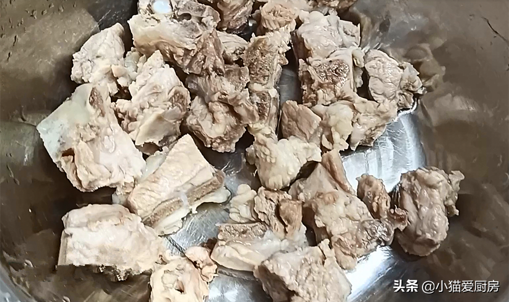 圖片[5]-過年后試一試這道“骨頭蘿卜湯” 做法簡單 湯鮮味美 好喝解膩-起舞食譜網