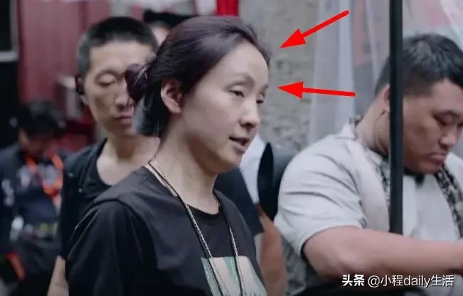 徐峥老婆不化妆长什么样？小陶虹纯素颜曝光：再也不信“冻龄”了