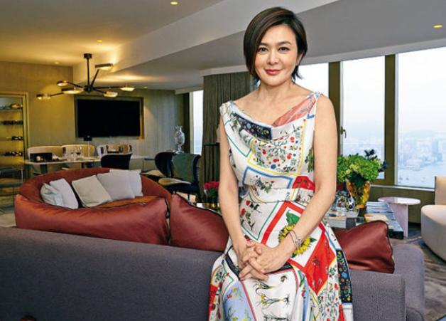 香港第一美、香港樓后，關(guān)之琳資產(chǎn)驚人，實力詮釋“人美多金”