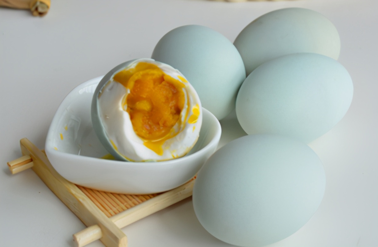 图片[2]-自制咸鸭蛋做法步骤图 真香-起舞食谱网