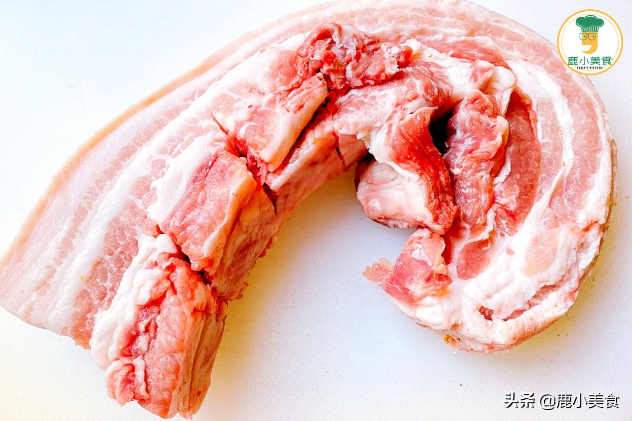 年夜飯，寓意“鴻運當頭”的紅燒肉，不焯水做法，肉嫩醬濃不肥膩