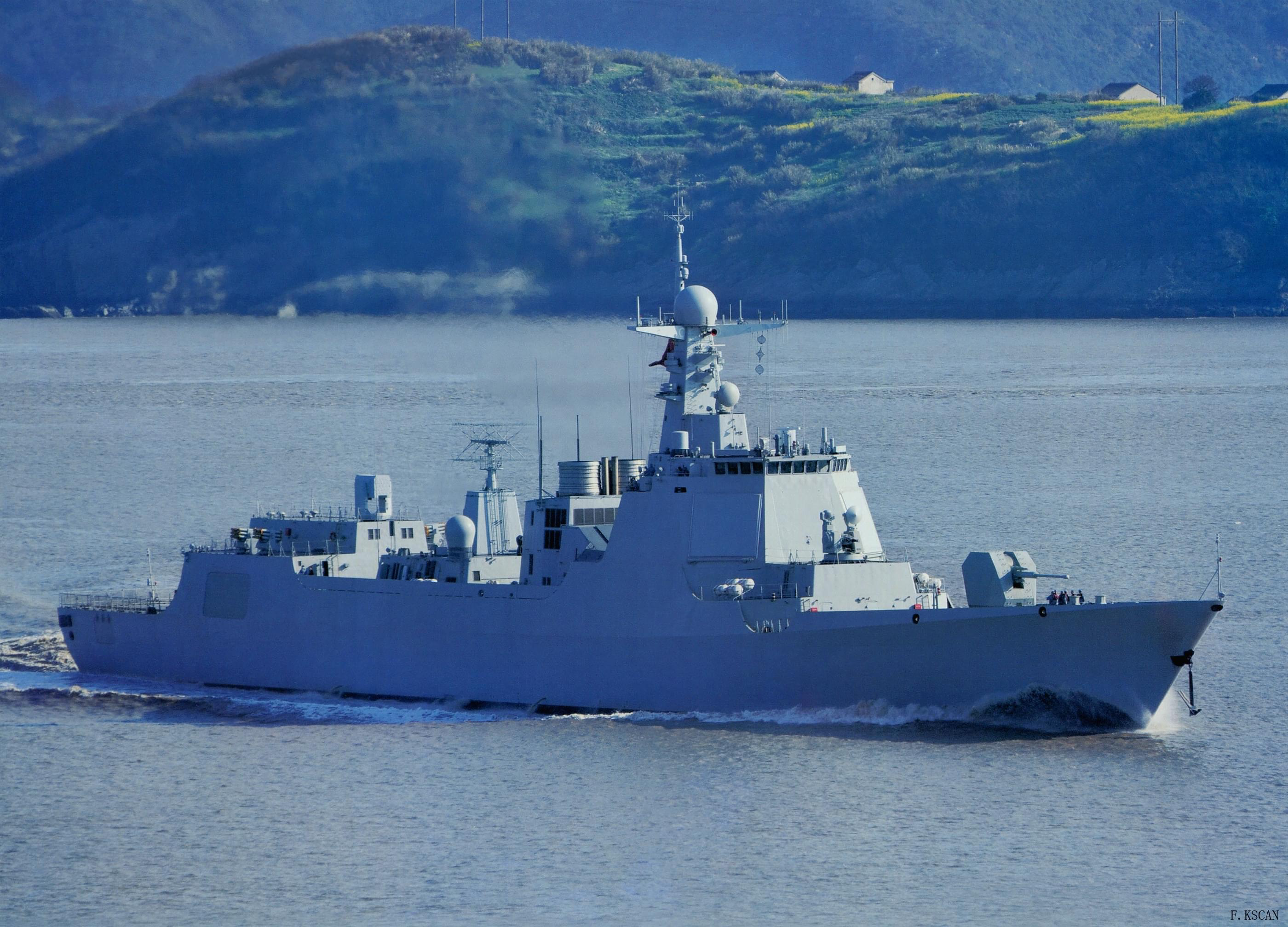 正式告别1.0时代！中国第一款国产驱逐舰终于将要全部退役