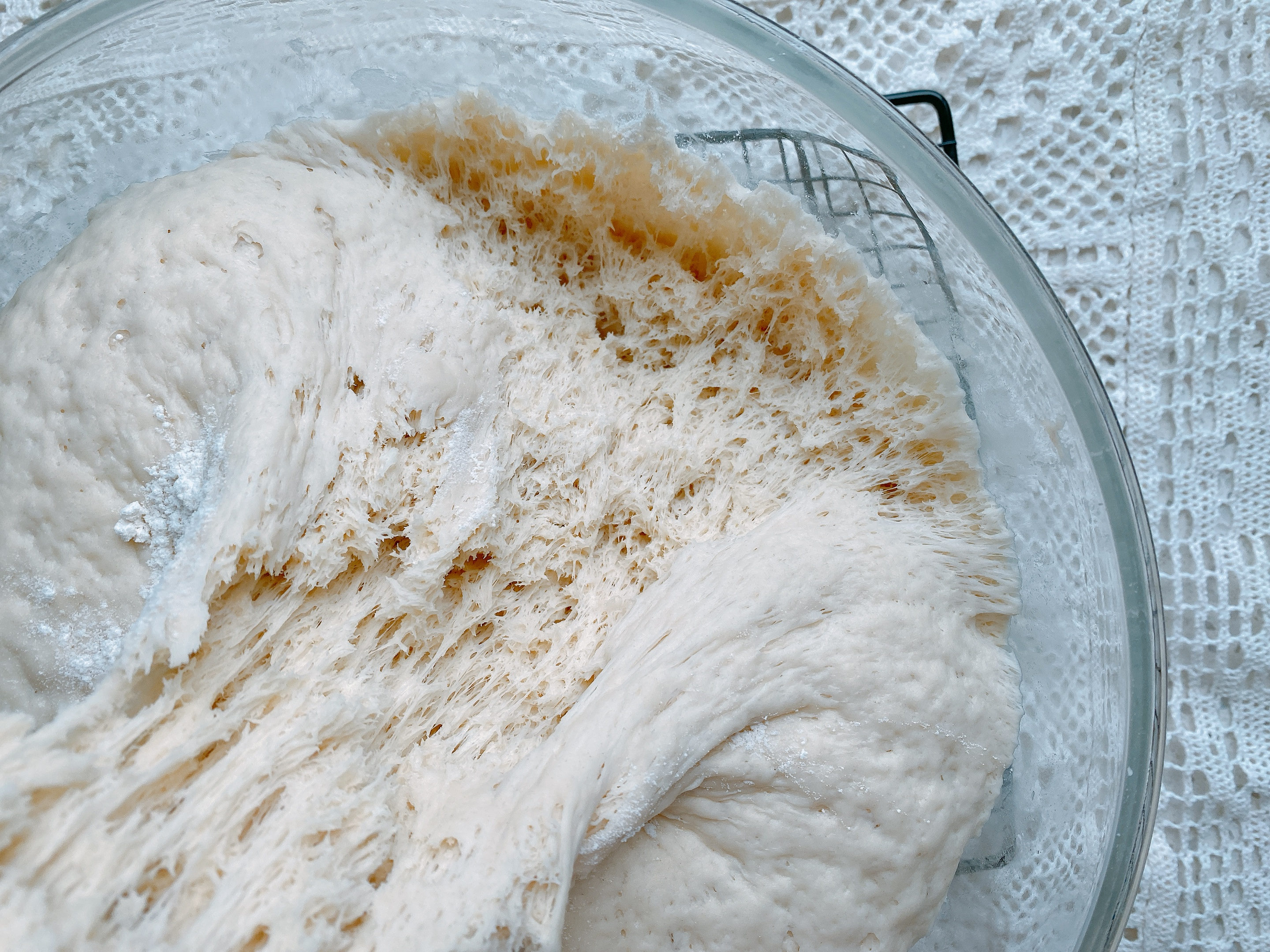 猪肉降价了自己在家做肉包，掌握3点，蓬松暄软，咬一口满嘴汤汁