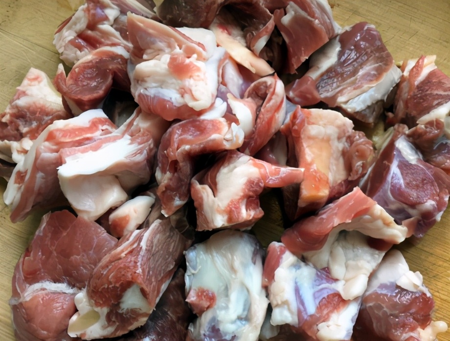 图片[4]-砂锅清炖羊肉的做法步骤图 羊肉干净还无膻味-起舞食谱网