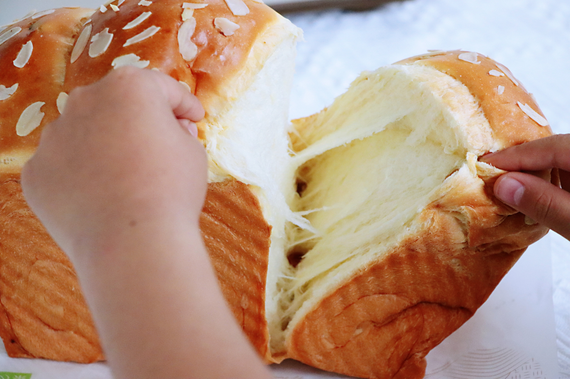 用了6年的麵包方子，還是最愛它，蓬鬆暄軟，細膩拉絲，放3天不硬