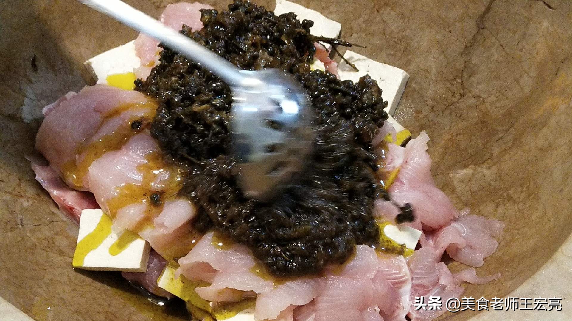 云南蒸汽石鍋魚加盟費多少？云南蒸汽石鍋魚怎么選址？