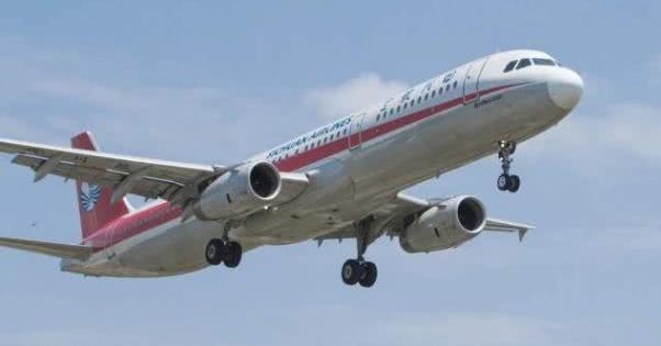 飞行员故意关闭发动机，飞机直接坠向大西洋，