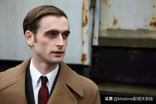 主演选择胡子造型宣告了itv英剧《摩斯探长前传》第六季的回归
