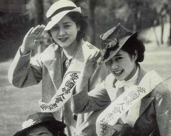 为了鼓励男人参战，日本女人不仅当慰安妇，甚