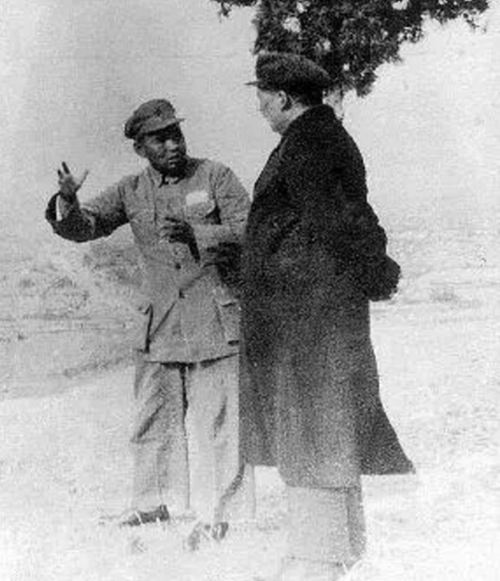 毛主席召见许世友，闲聊中毛主席问道：如果我身边出现坏人怎么办