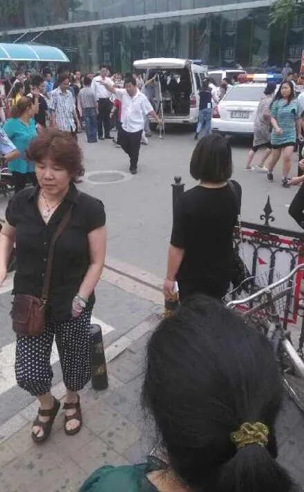 两人吵架，如果没有人围观，还会动手吗？