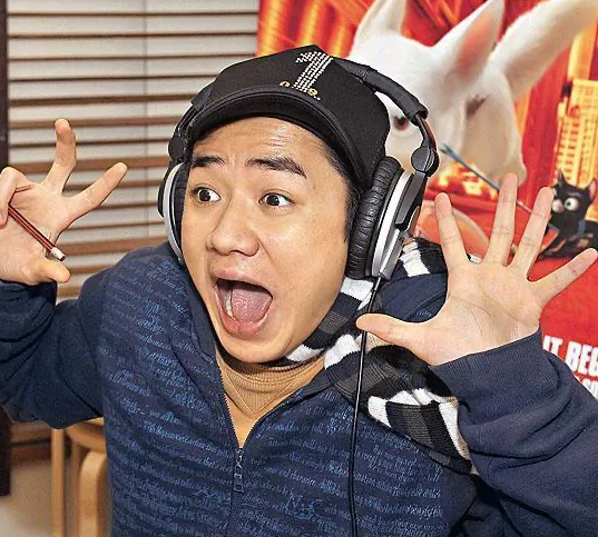 费尽心思追到了“国际华裔小姐”,身高163的王祖蓝是怎么做到的？