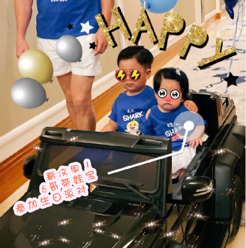 安以轩女儿越长越好看，眉眼间酷似富豪爹，坐在副驾驶上为66庆生