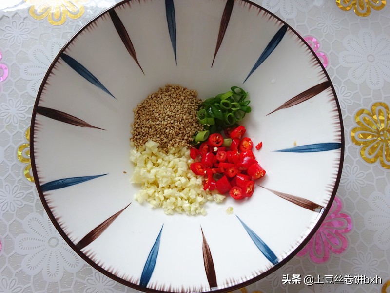 最近早餐迷上它，半小时就上桌，热乎乎真舒爽，开胃又顶饱