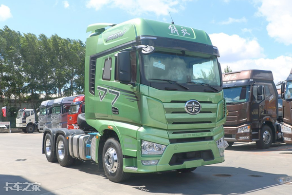 这8种颜色解放J7牵引车，哪一款才是你的最爱？