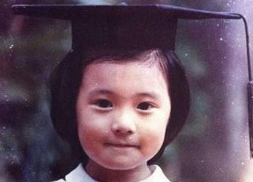 “落难千金”贾静雯的传奇改命史